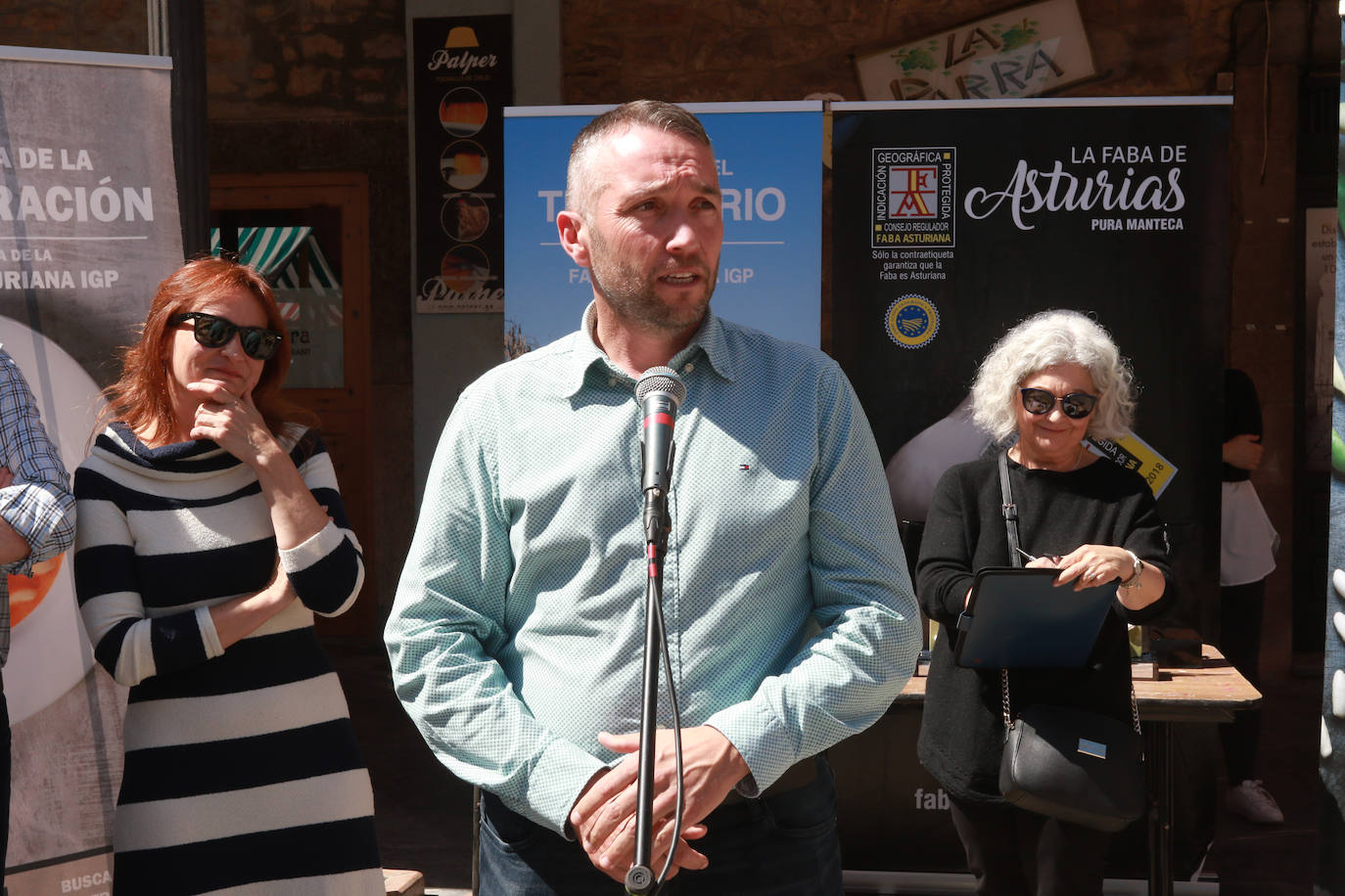 El buen tiempo anima la Primera Flor de Grado