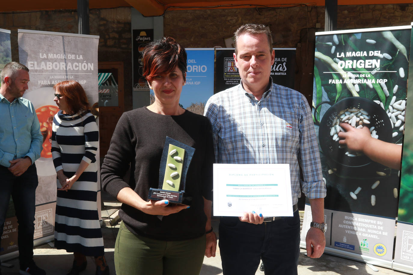 El buen tiempo anima la Primera Flor de Grado