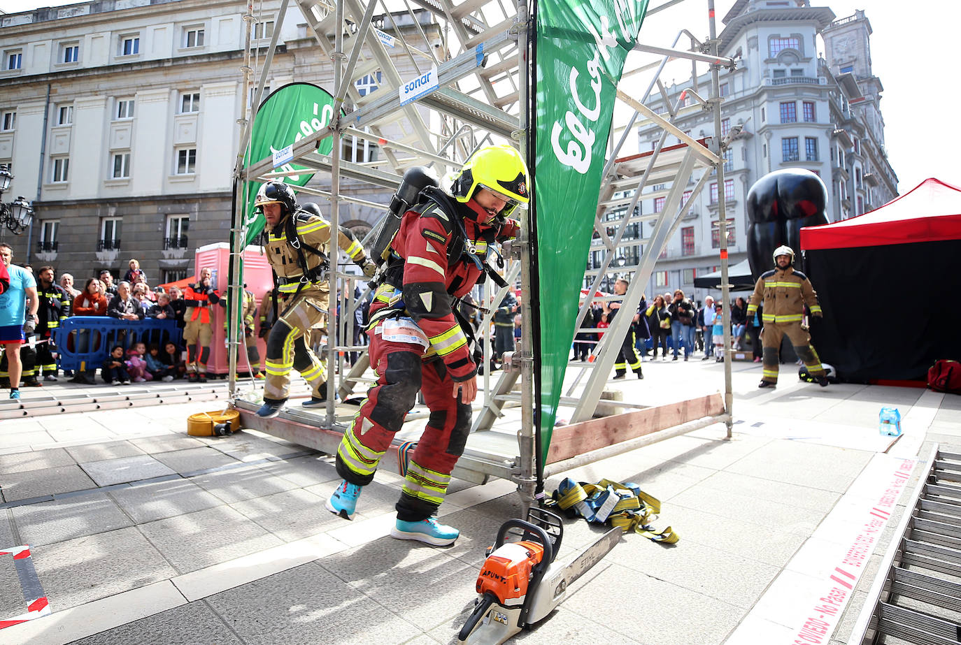 El recuerdo del bombero Eloy Palacio, muy presente en Oviedo