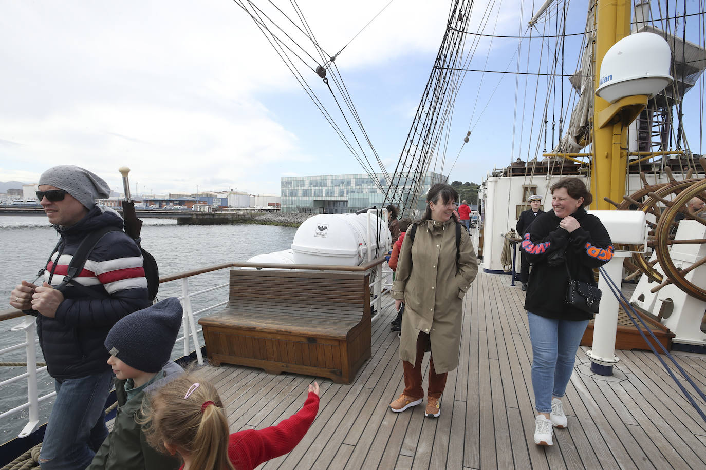 Gijón se despide del buque &#039;Gorch Fock&#039;