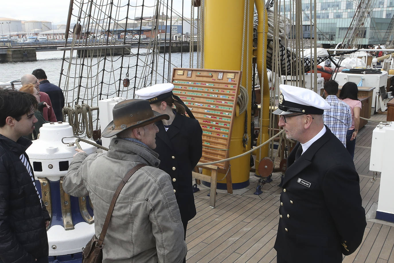 Gijón se despide del buque &#039;Gorch Fock&#039;