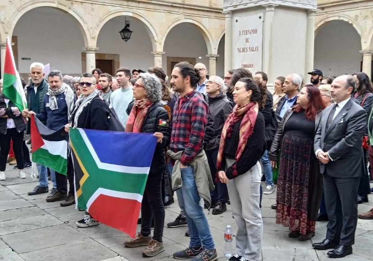 «La Universidad de Oviedo está sensibilizada con el genocidio de Israel sobre el pueblo palestino»