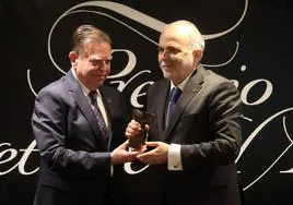 José Manuel Ferreira ya tiene su premio a 'Ovetense del año'