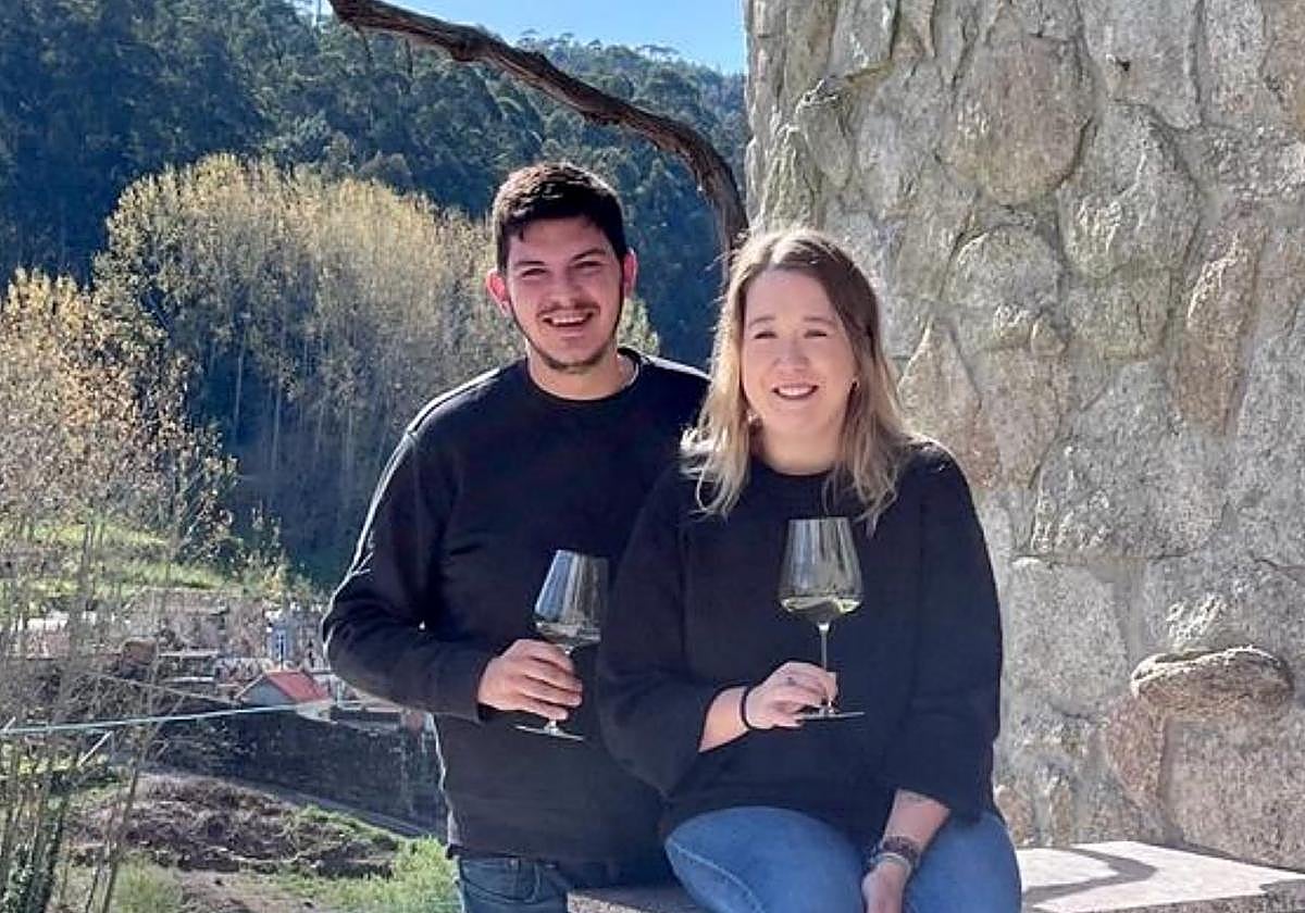 Eduardo Camiña e Iraia Mendizábal, en Meaño, en la provincia de Pontevedra.