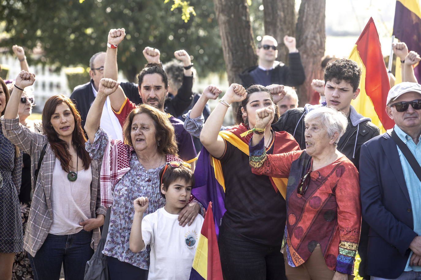 Conmemoración en Oviedo del 93 aniversario de la II República