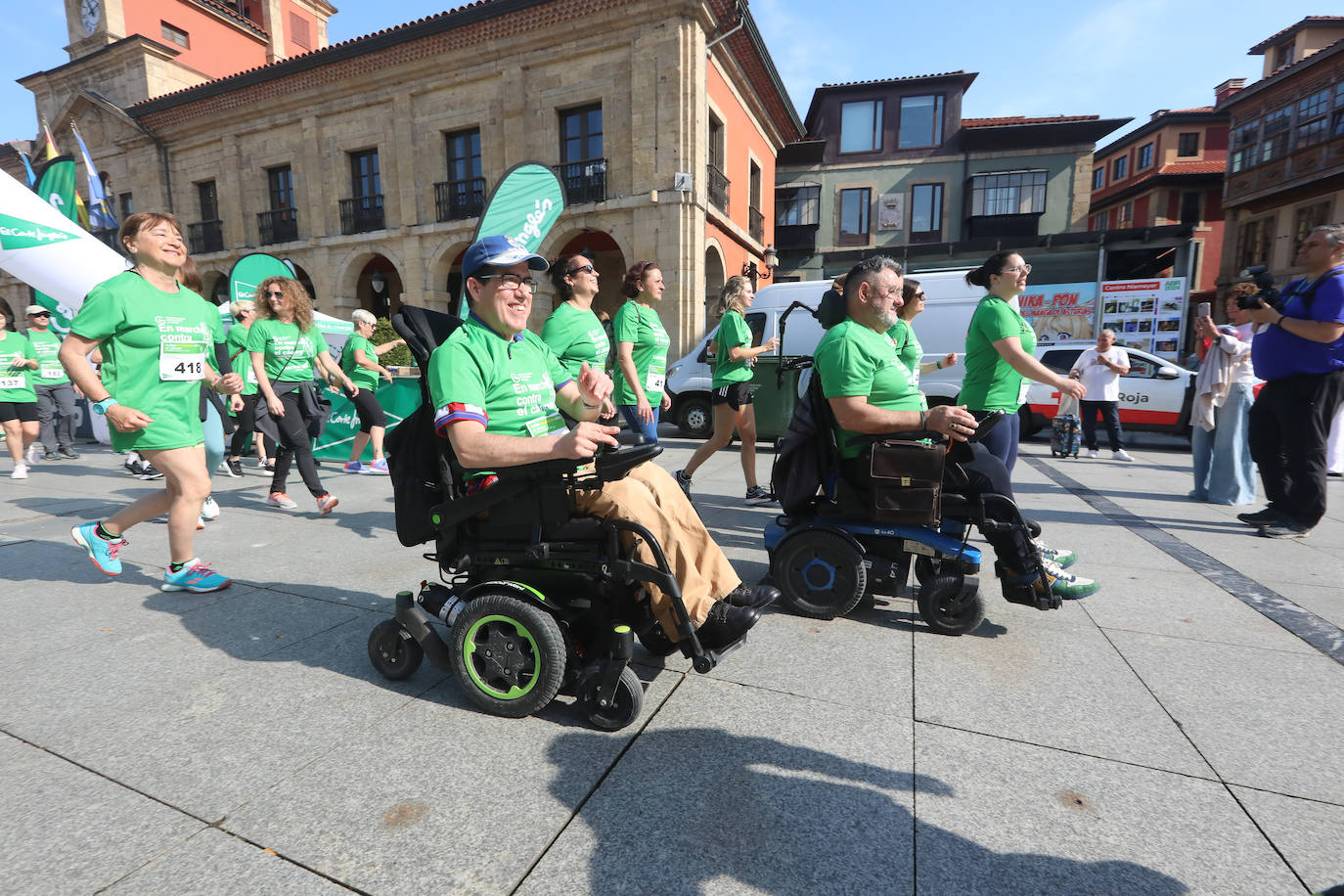 700 avilesinos corren contra el cáncer