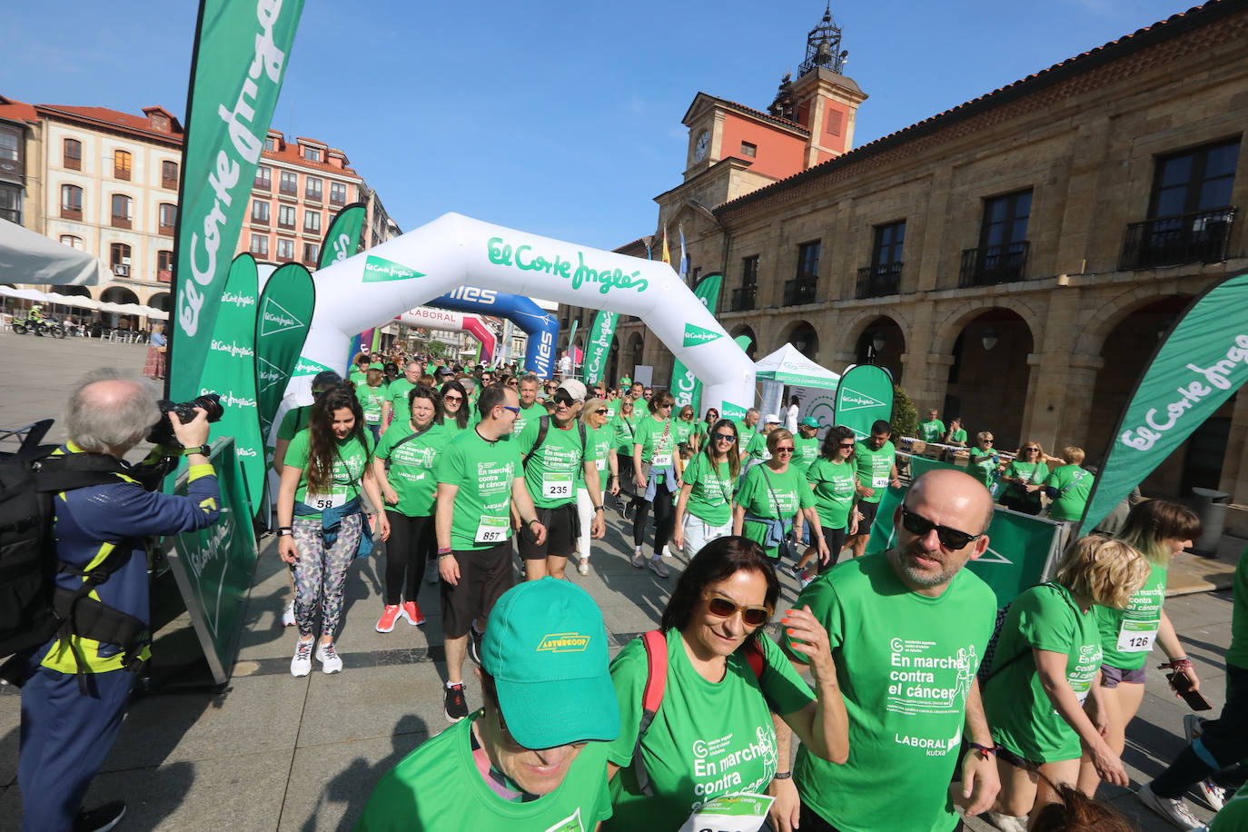 700 avilesinos corren contra el cáncer