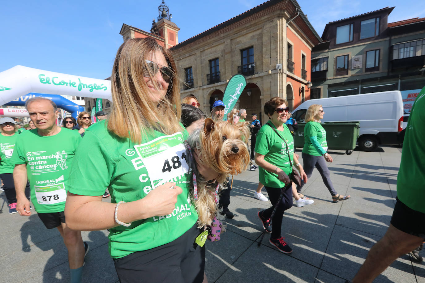 700 avilesinos corren contra el cáncer