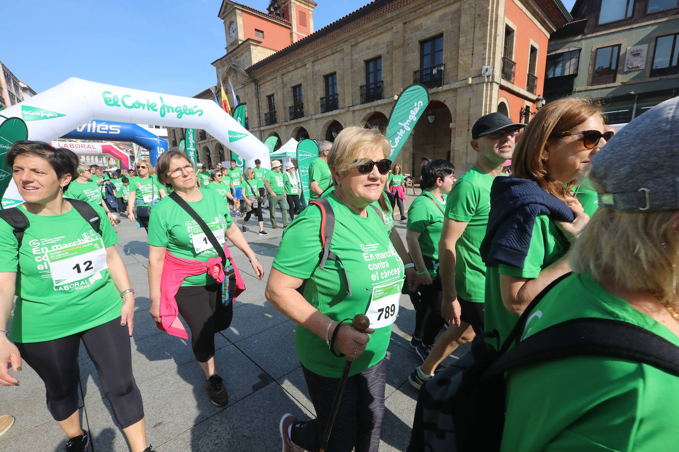 700 avilesinos corren contra el cáncer