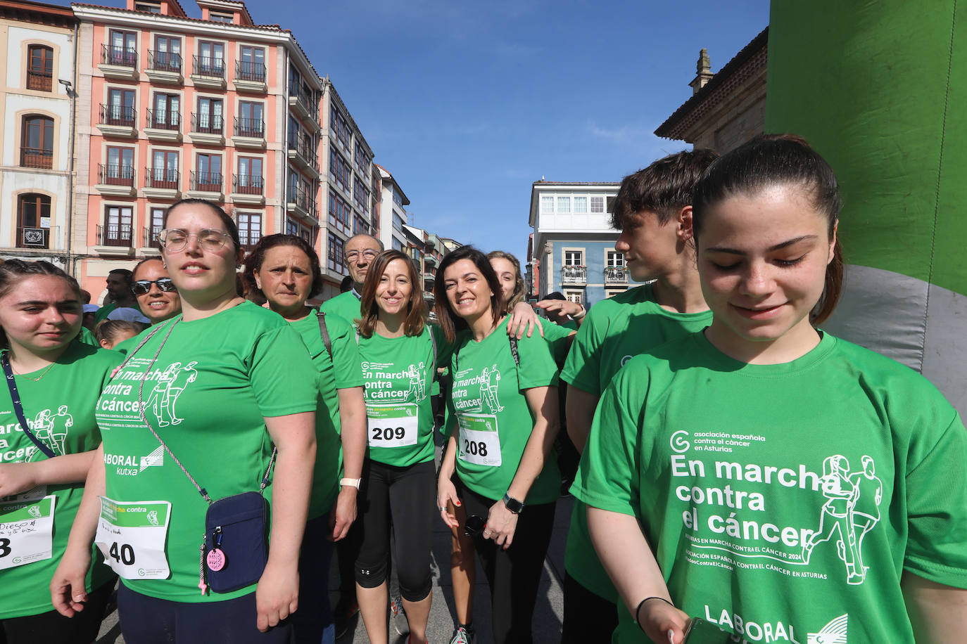 700 avilesinos corren contra el cáncer