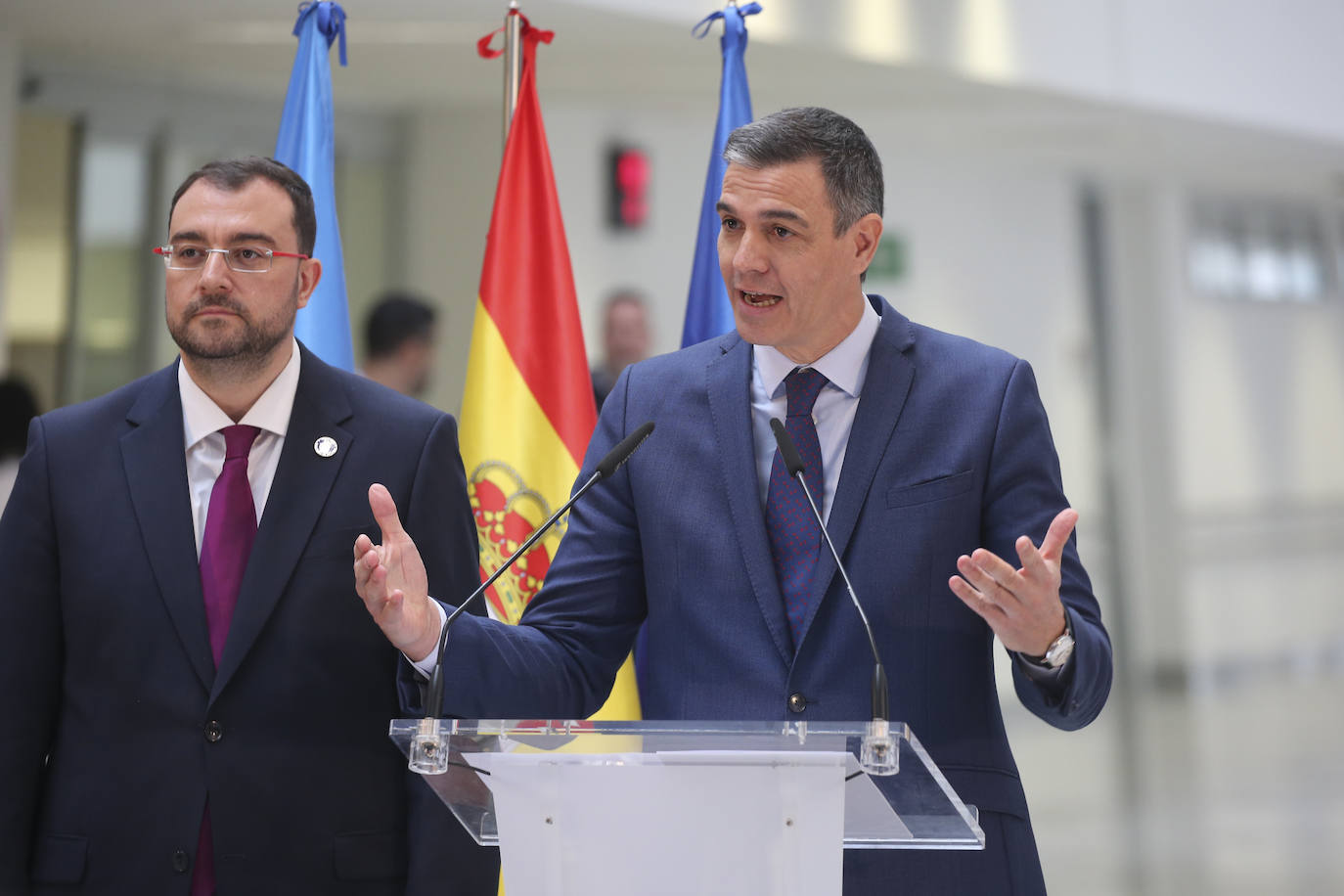 Pedro Sánchez, en Asturias: así fue su visita al HUCA