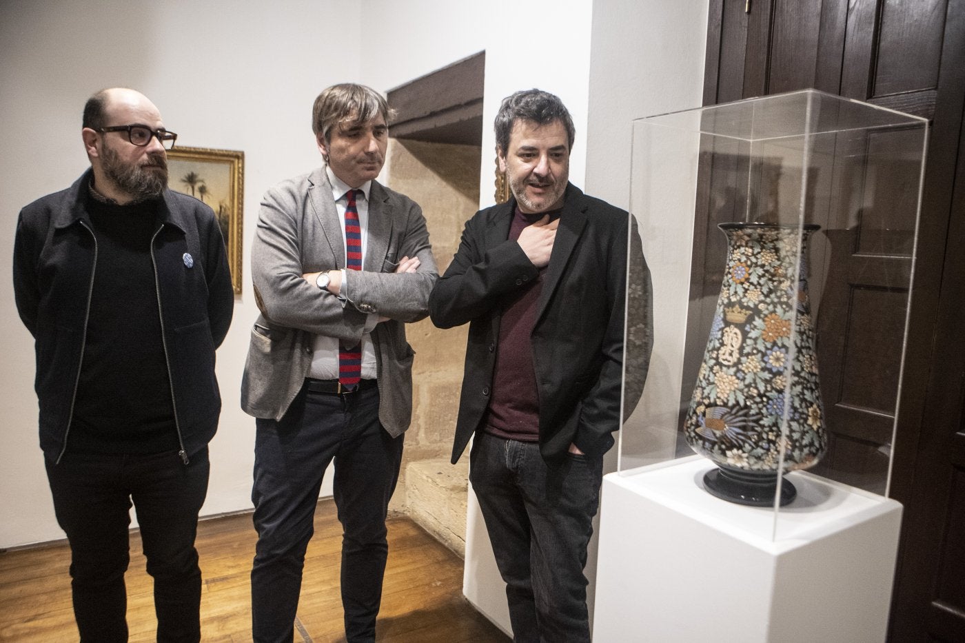 Pablo de María, Alfonso Palacio y Xabier Erkizia, durante la presentación en el Bellas Artes.