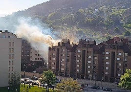 Alarma por un incendio en un edificio de Oviedo