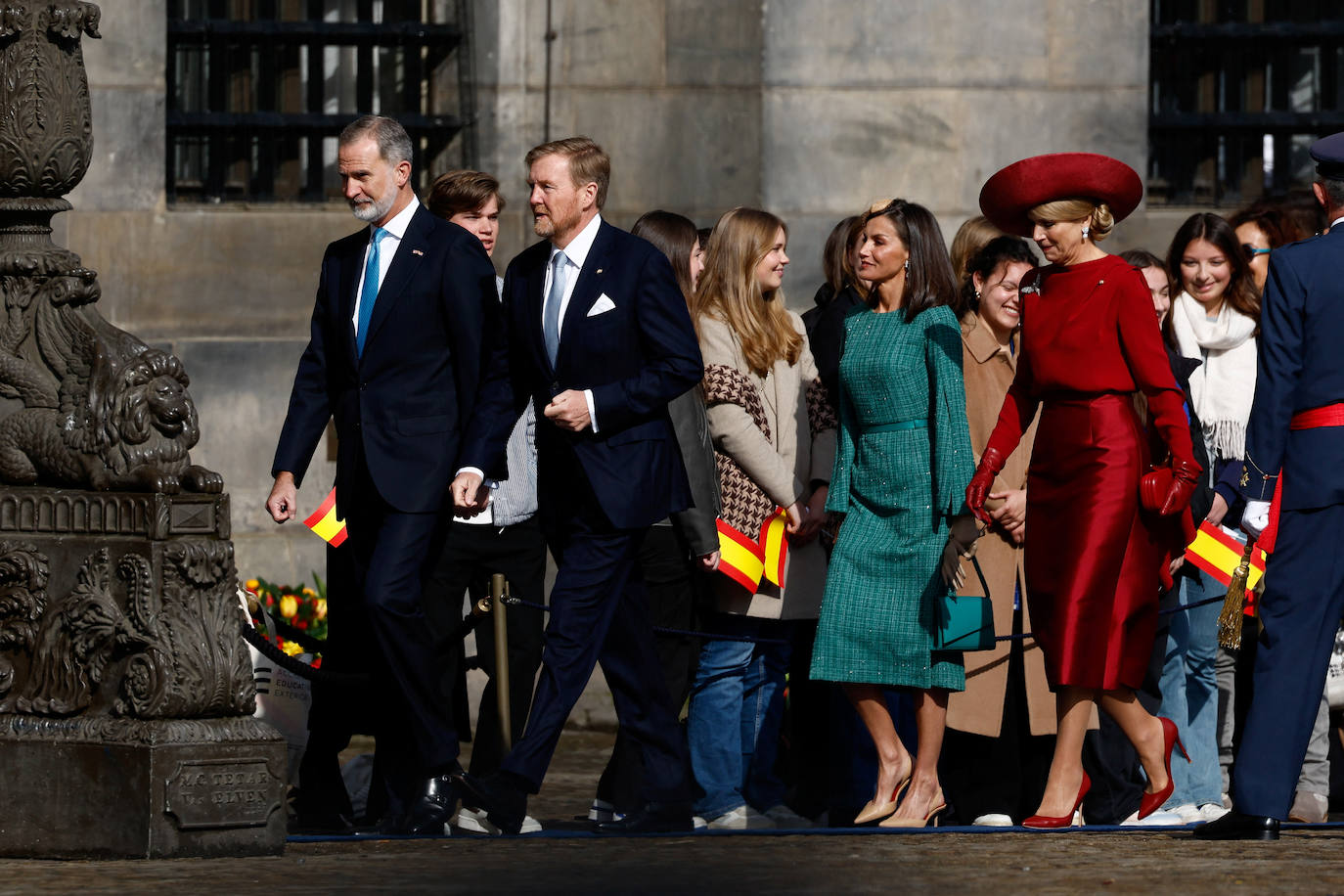 Todos los estilismos de la Reina Letizia en su visita a Países Bajos