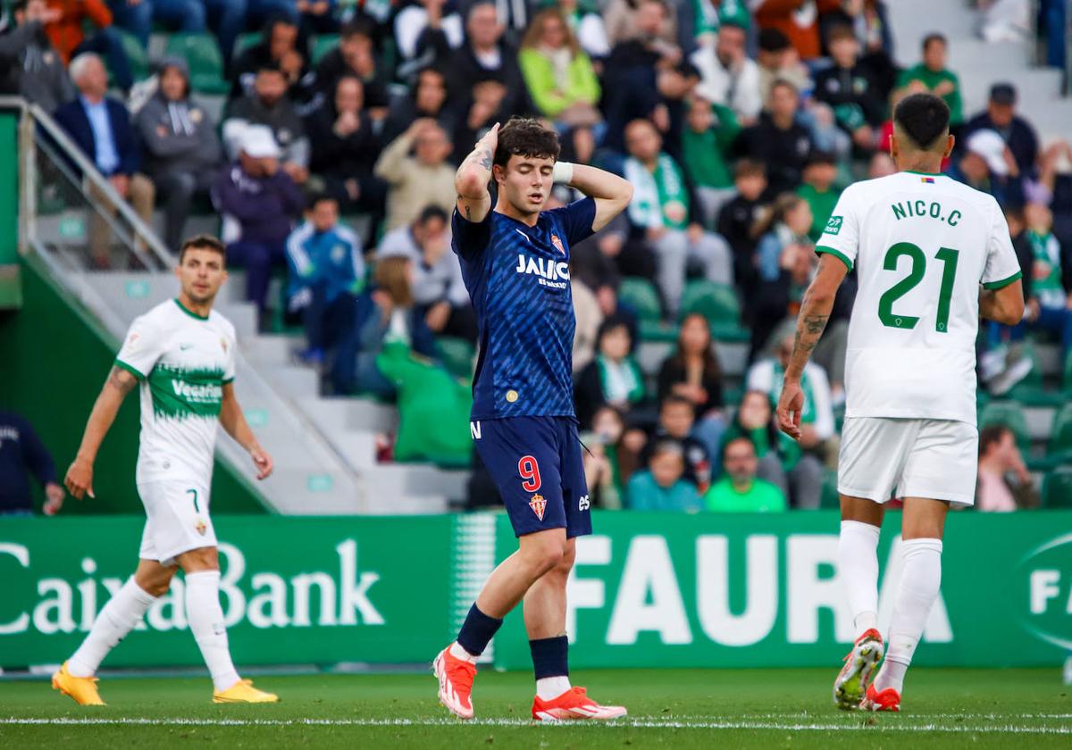 Las imágenes que deja el partido entre el Elche y el Sporting de Gijón