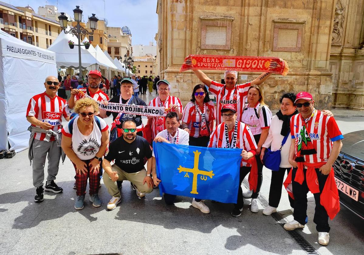 Aficionados del Sporting en Elche.