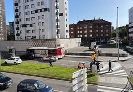 Herido en Gijón tras ser atropellado en un paso de peatones en la avenida de Carlos Marx