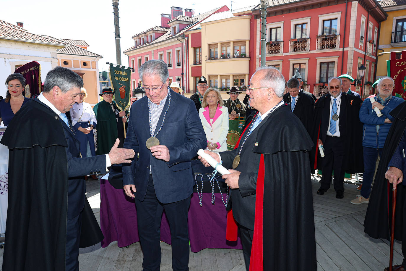 Las Fiestas del Picadillo y el Sabadiego de Noreña acaban con nuevos embajadores