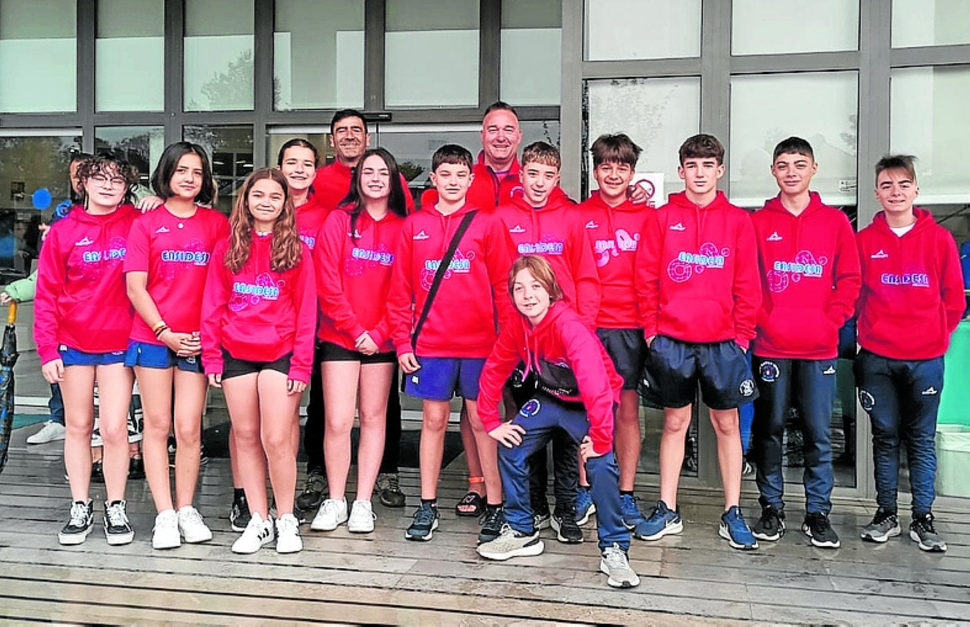 Piragüistas del Club Náutico Ensidesa.