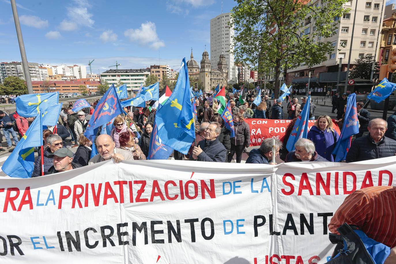 Así fueron las manifestaciones en Gijón de USO y los sindicatos minoritarios