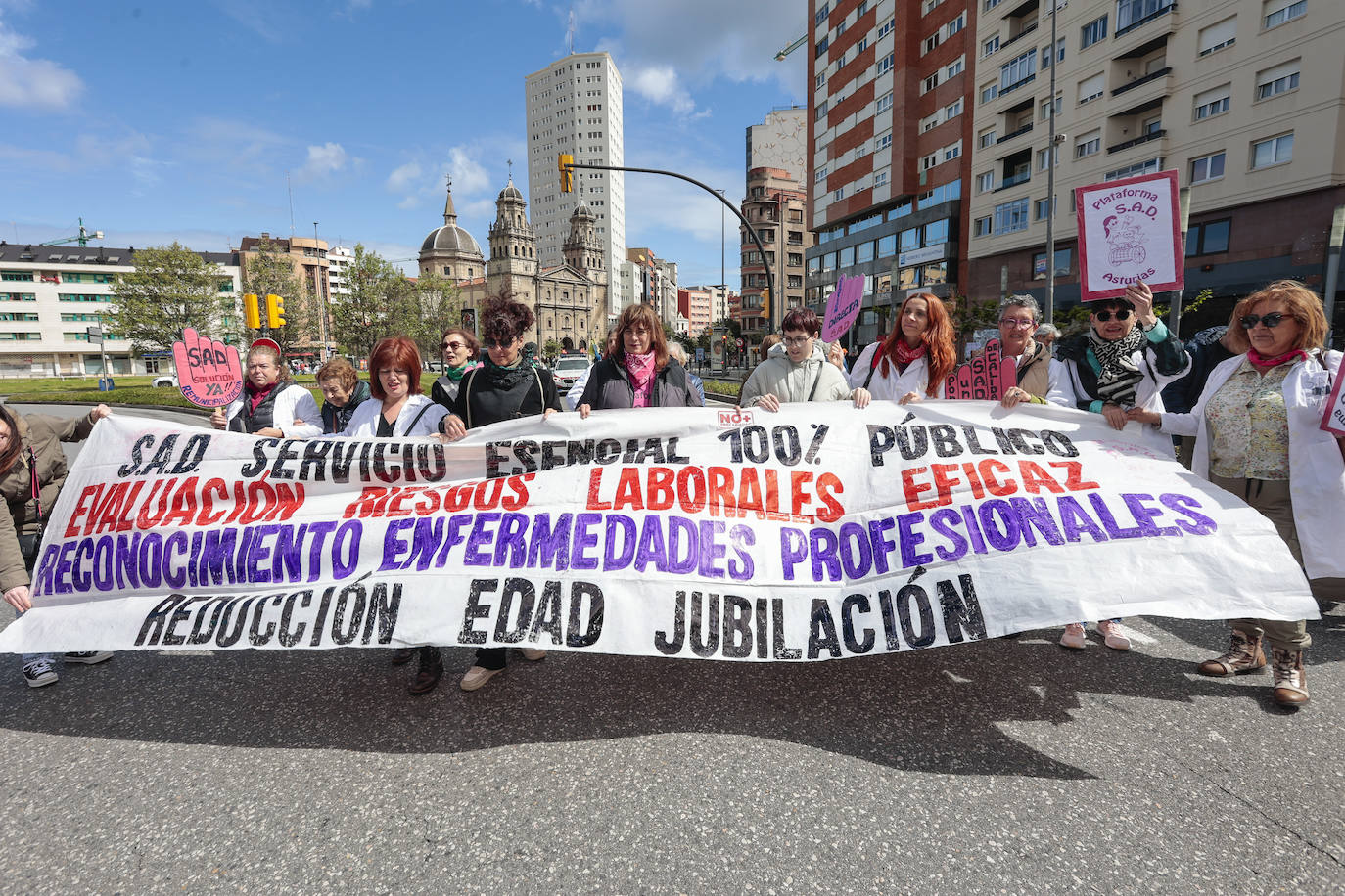 Así fueron las manifestaciones en Gijón de USO y los sindicatos minoritarios