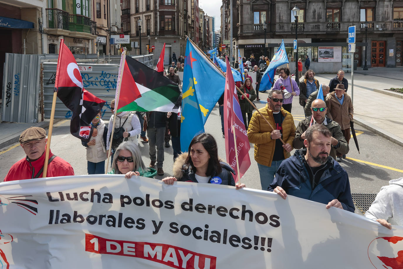 Así fueron las manifestaciones en Gijón de USO y los sindicatos minoritarios