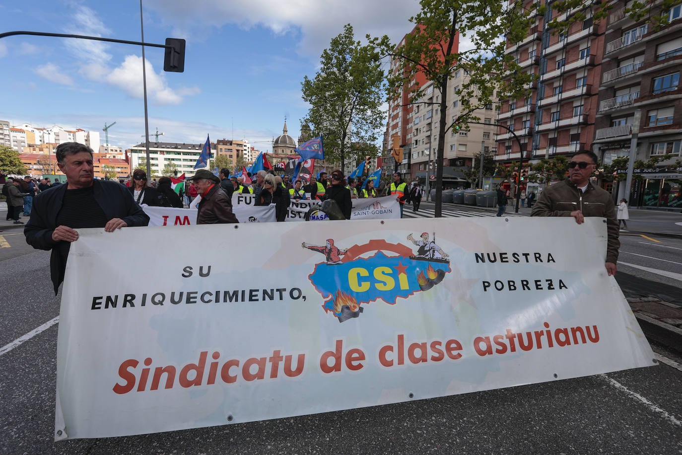 Así fueron las manifestaciones en Gijón de USO y los sindicatos minoritarios