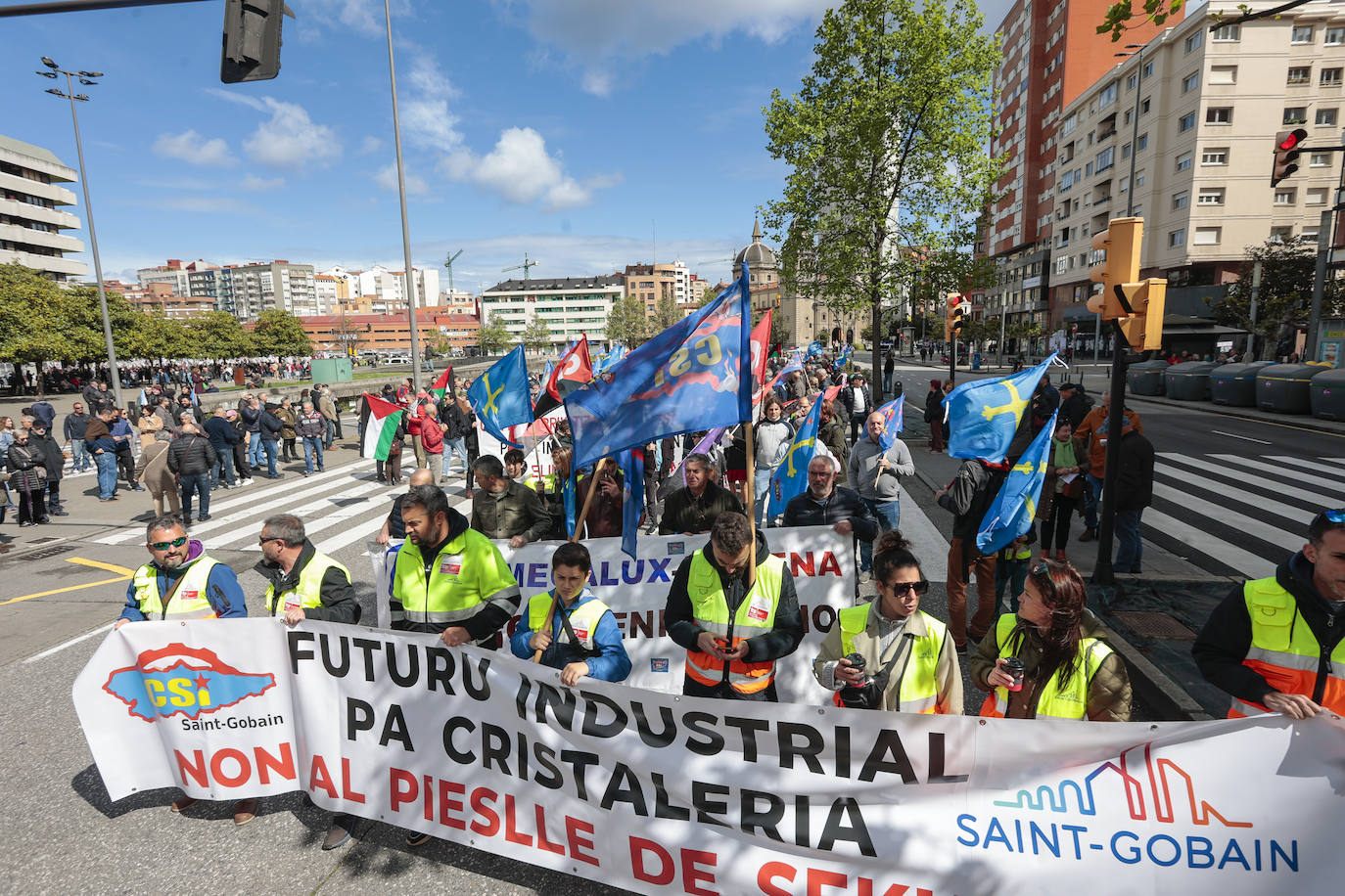 Así fueron las manifestaciones en Gijón de USO y los sindicatos minoritarios