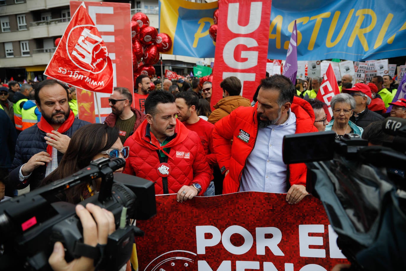 Los sindicatos asturianos, a la calle en Langreo para «reivindicar lo que es justo»