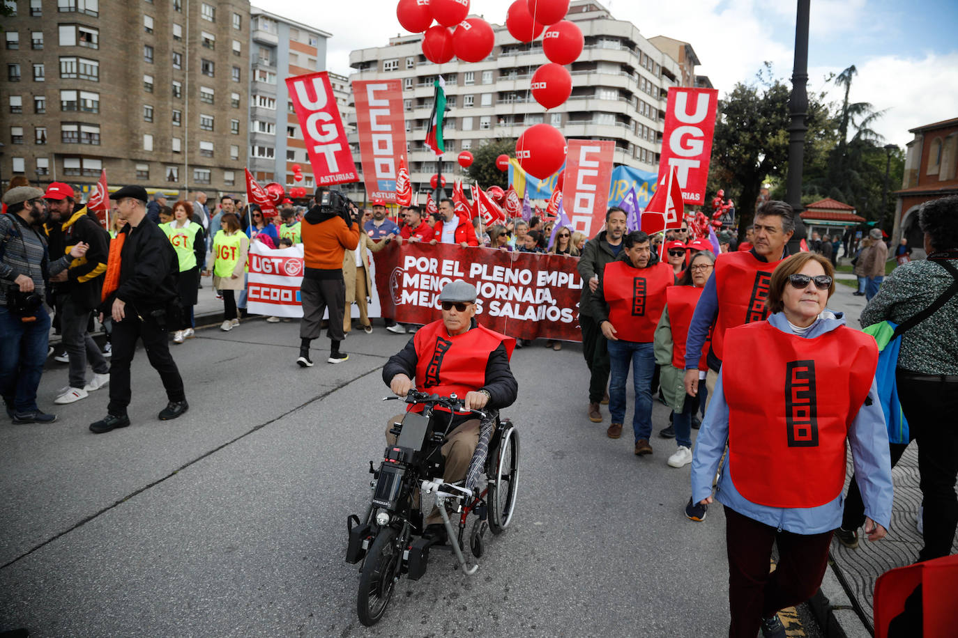 Los sindicatos asturianos, a la calle en Langreo para «reivindicar lo que es justo»