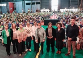 Gijón se convirtió hoy en la capital asturiana de las personas mayores con un encuentro multitudinario en el recinto ferial 'Luis Adaro'.