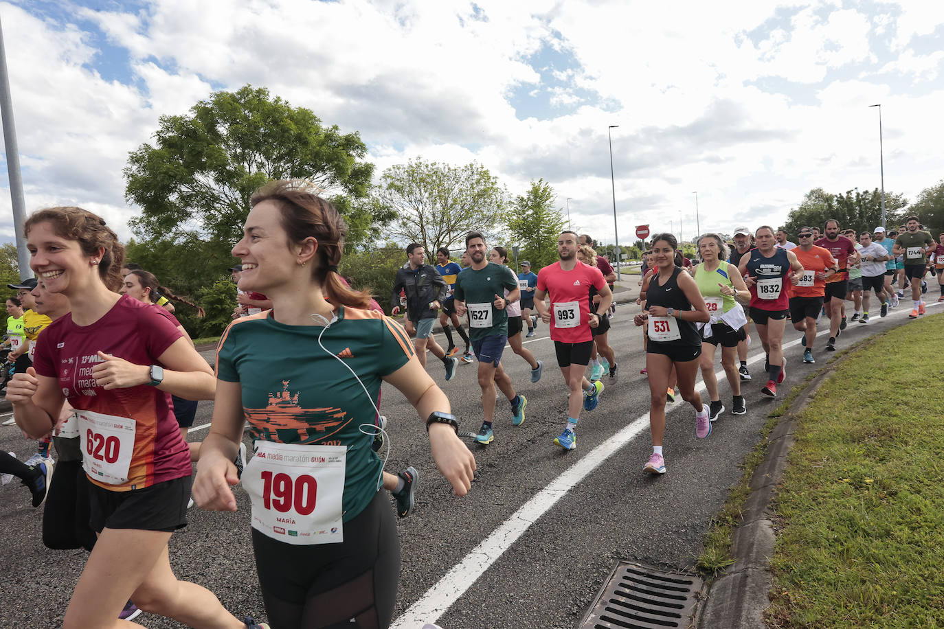 ¿Participaste en la Media Maratón de Gijón? ¡Búscate en las fotos! (2)