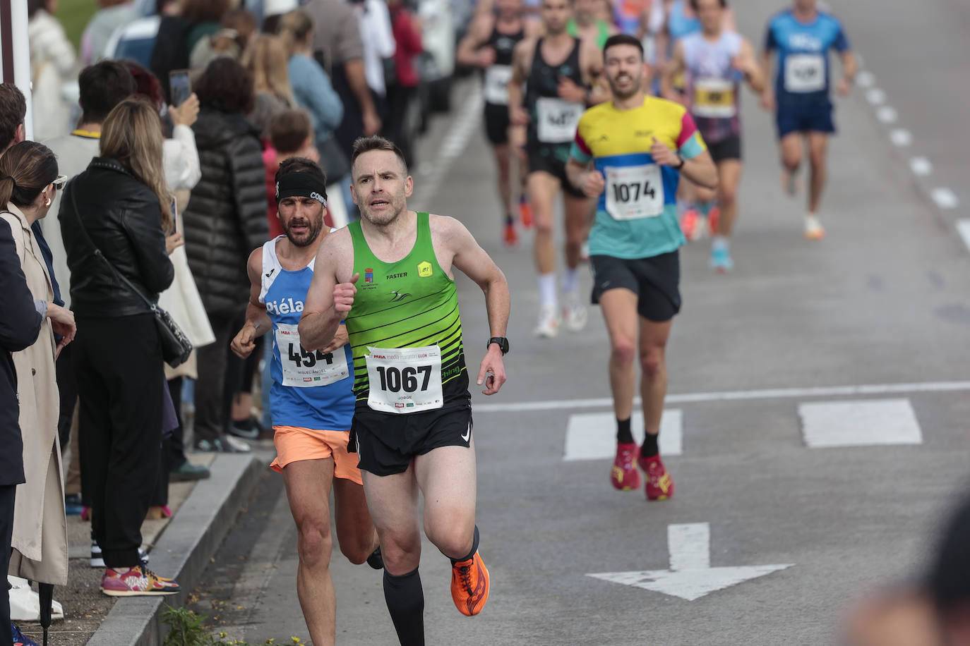 ¿Participaste en la Media Maratón de Gijón? ¡Búscate en las fotos! (2)