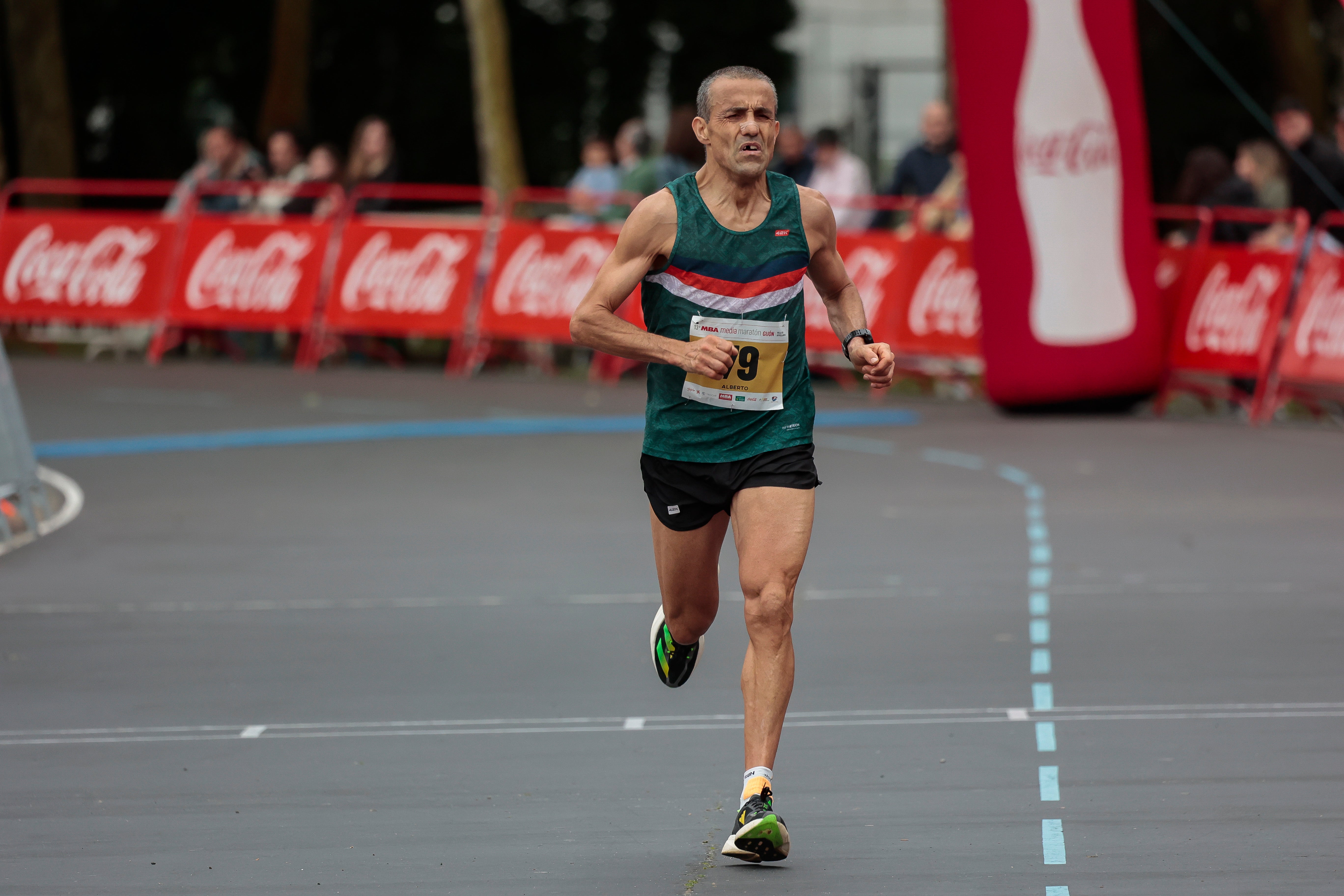 ¿Participaste en la Media Maratón de Gijón? ¡Búscate en las fotos! (3)