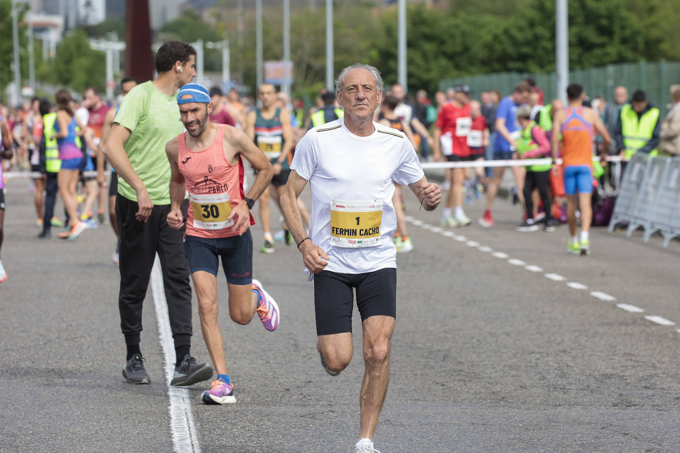 ¿Participaste en la Media Maratón de Gijón? ¡Búscate en las fotos! (1)