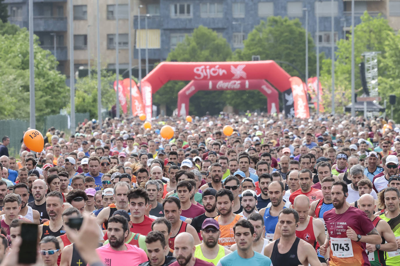 ¿Participaste en la Media Maratón de Gijón? ¡Búscate en las fotos! (1)