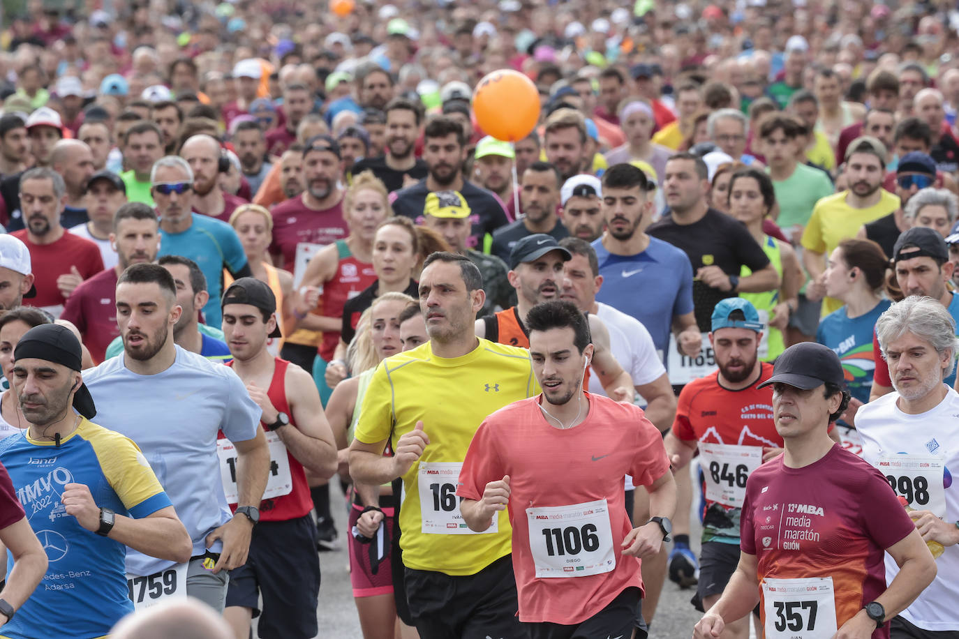 ¿Participaste en la Media Maratón de Gijón? ¡Búscate en las fotos! (1)