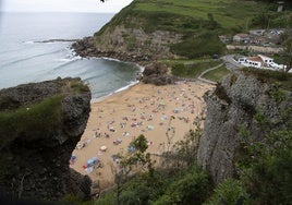 Las 16 playas asturianas que lucen bandera azul este 2024