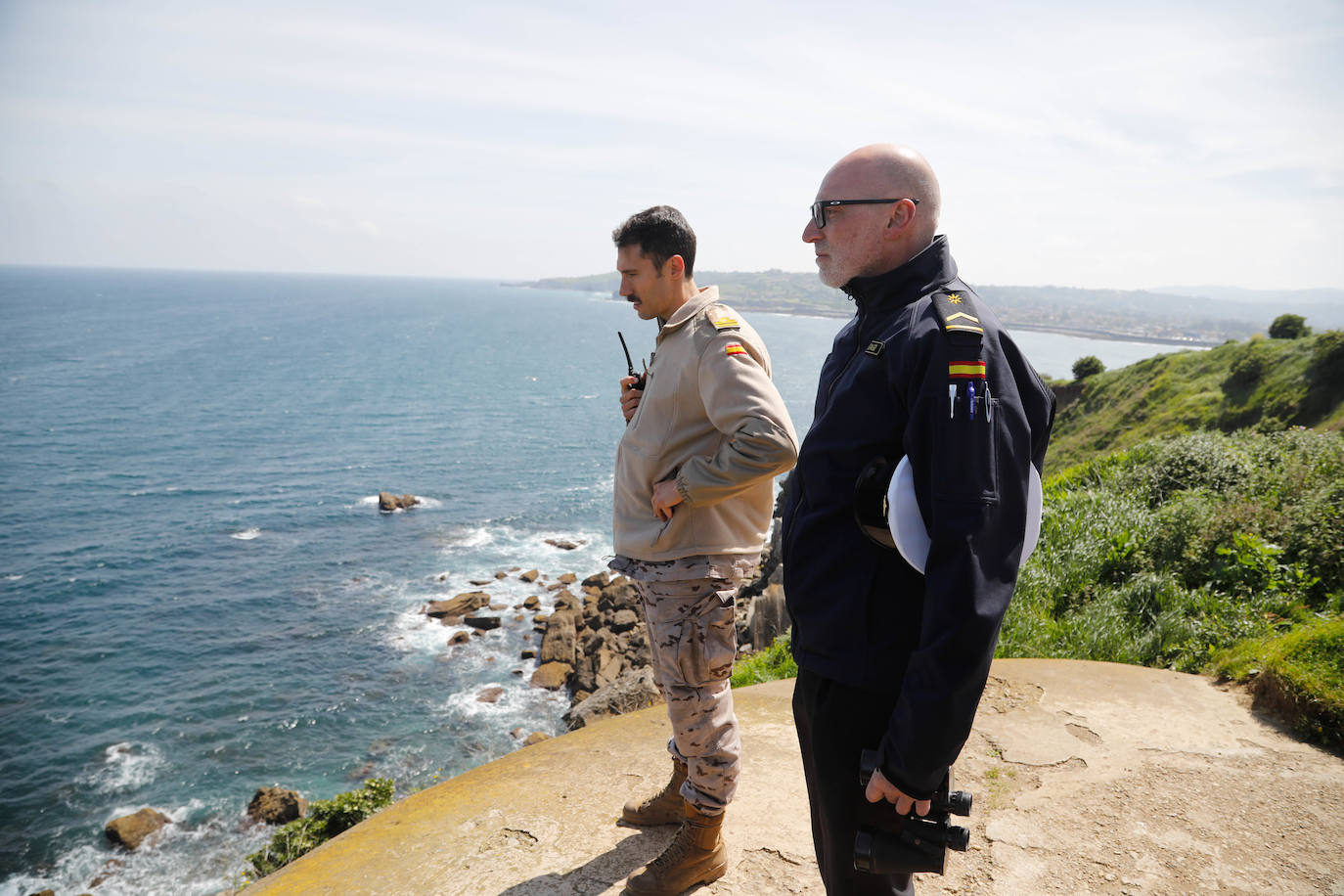 Así fue la búsqueda de proyectiles de artillería en la costa de Gijón