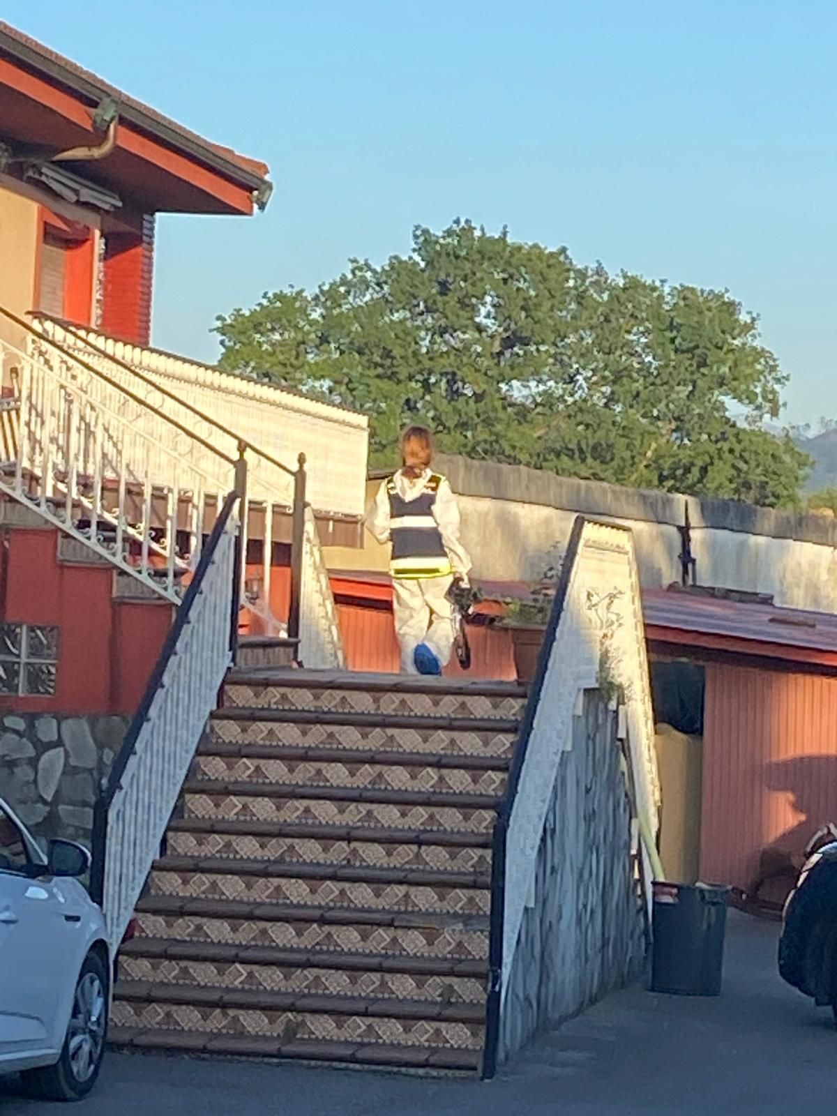 Crimen en Siero: investigan la muerte de un colombiano al que enterraron en el jardín