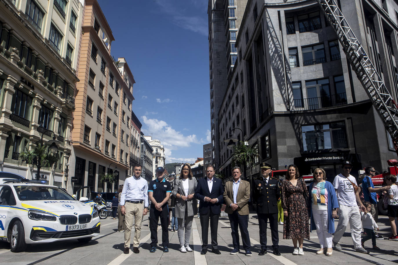 Los niños de Oviedo se convierten en bomberos y policías