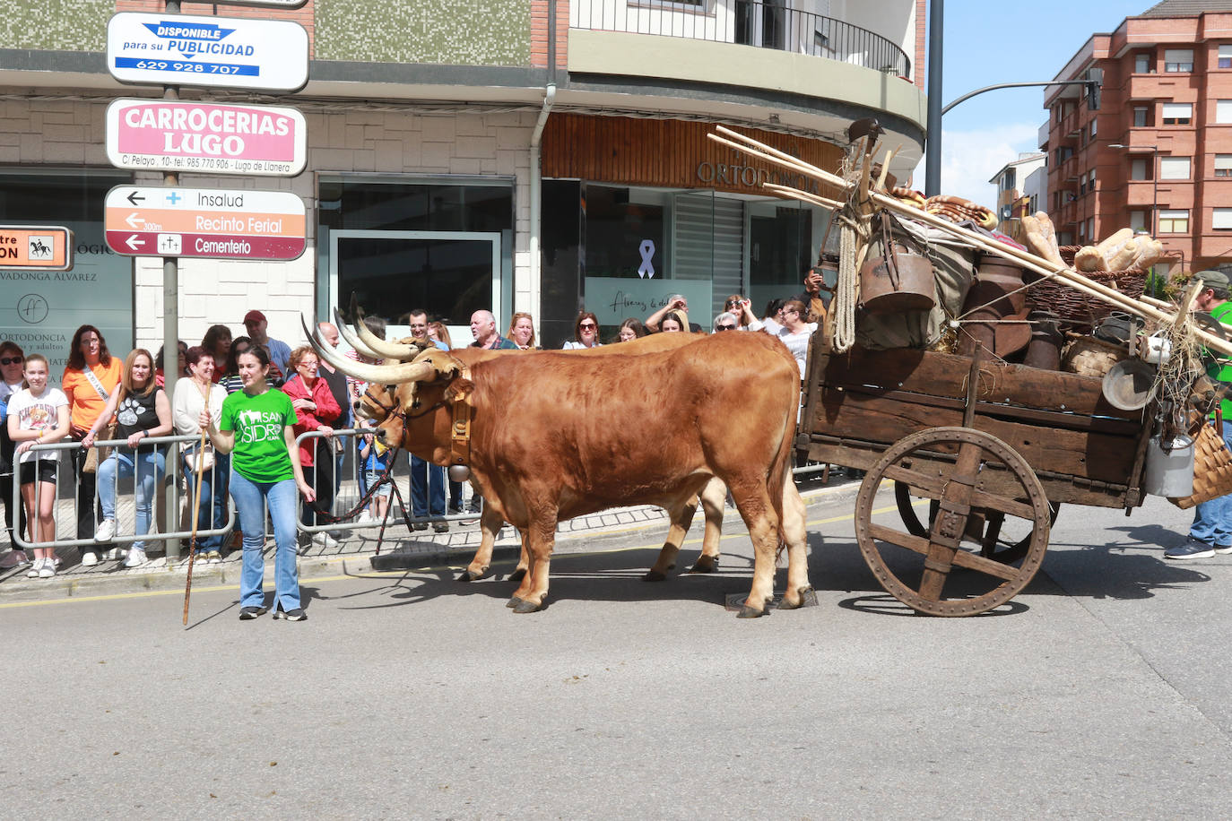 Llenazo en Llanera por la Feria del Ganado