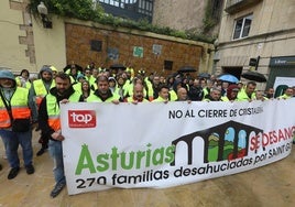 Los trabajadores de Saint-Gobain: «¡Basta ya! Avilés es industrial»