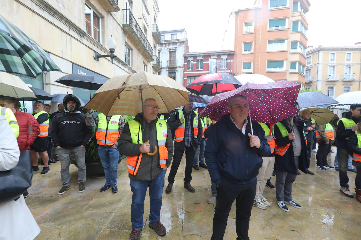 Los trabajadores de Saint-Gobain: «¡Basta ya! Avilés es industrial»