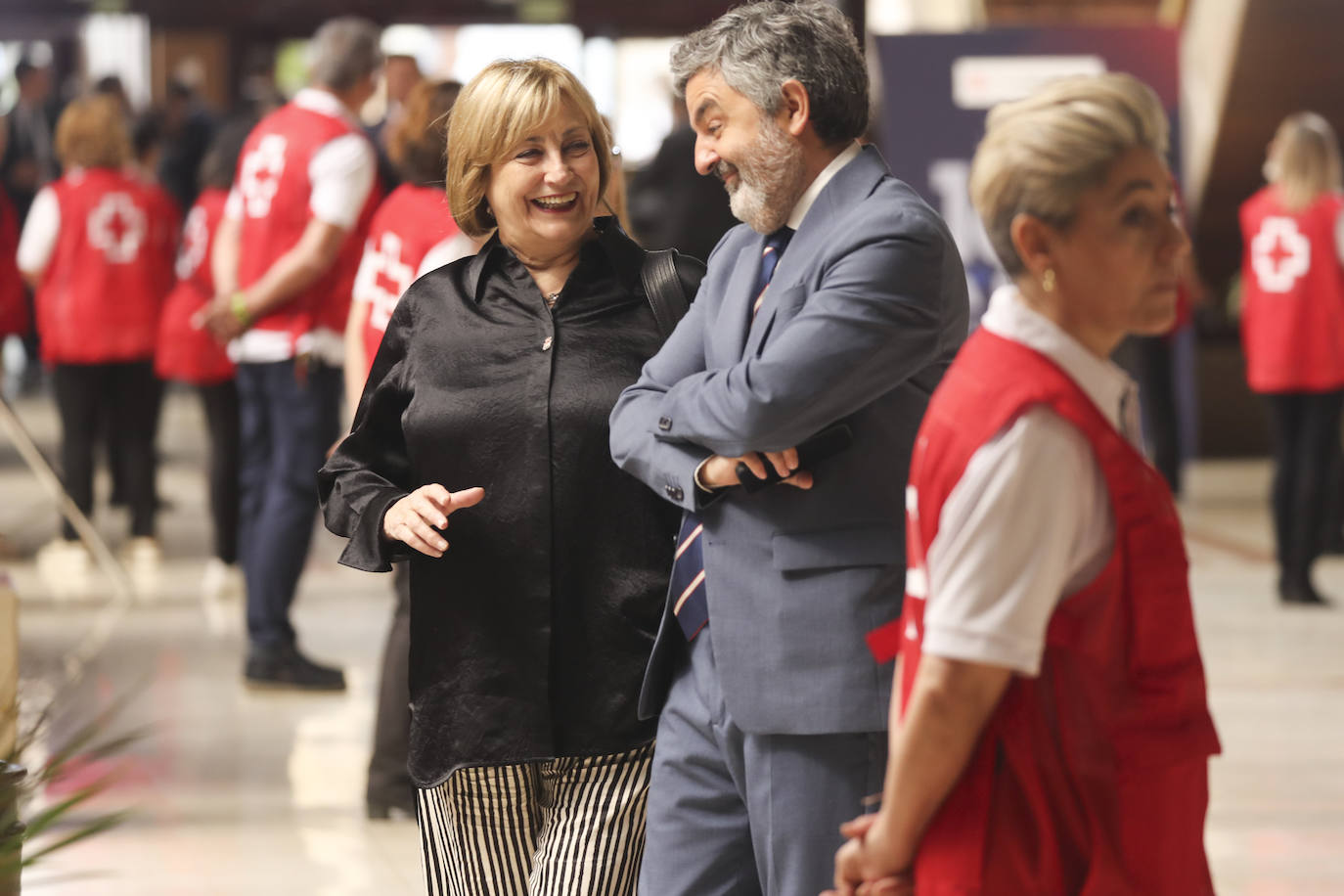 La Reina Letizia ensalza en Oviedo la labor de Cruz Roja