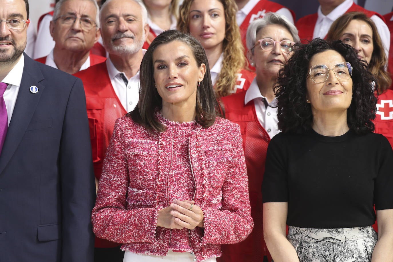 La Reina Letizia ensalza en Oviedo la labor de Cruz Roja