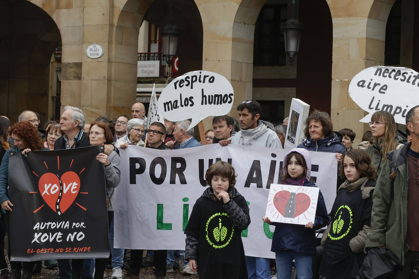 Gijón, contra la contaminación: «No aguantamos más mentiras ni promesas incumplidas»