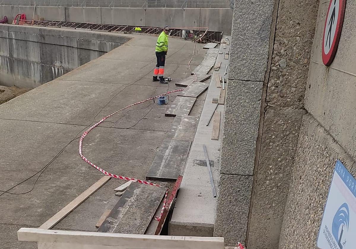 El Club Náutico de Cudillero rechaza la forma de la canalización de la acometida eléctrica del puerto deportivo