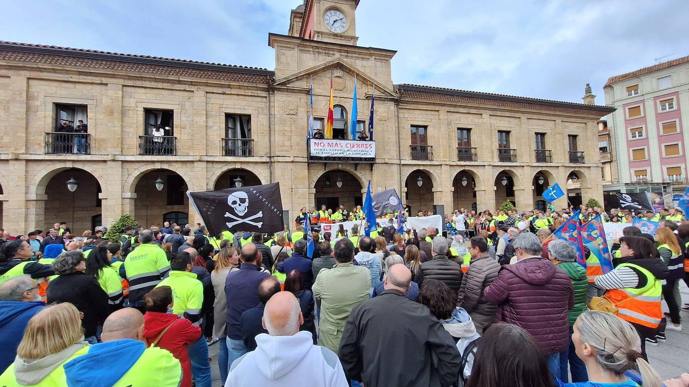 Avilés, unida contra el cierre en Saint-Gobain: «Cristalería no se cierra»