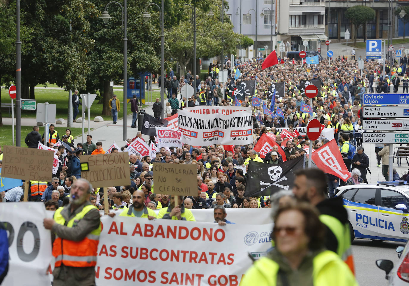 Avilés, unida contra el cierre en Saint-Gobain: «Cristalería no se cierra»